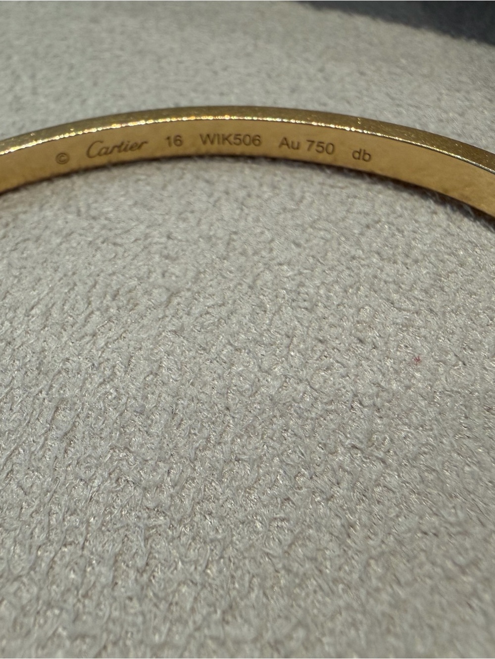 CARTIER LOVE BRACELET — small model - Picture 11 of 14